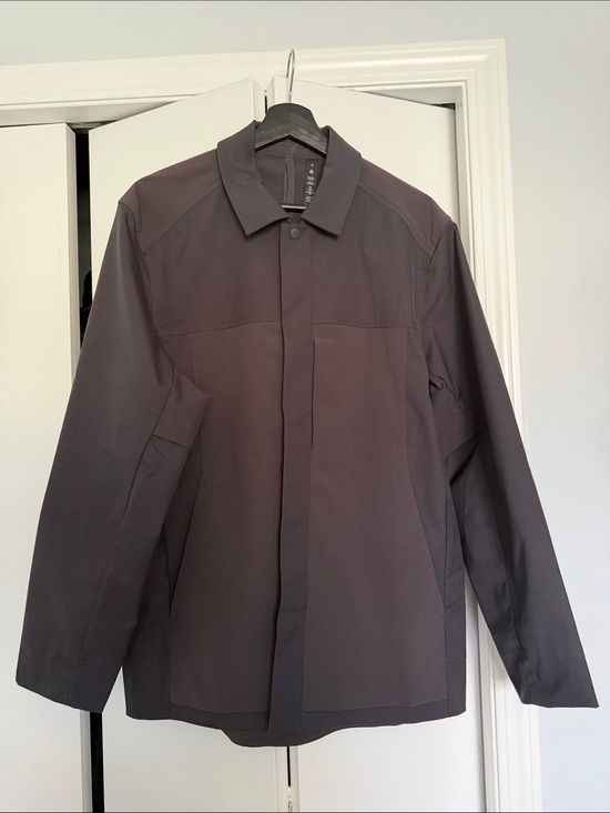 lululemon athletica Other - lululemon athletica Men's Charcoal Lightweight Shirt Jacket